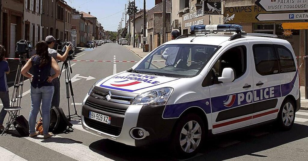 La Policía francesa encuentra los restos de cinco bebés escondidos en cajas de cartón