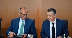 Merz reestructura su Gobierno para reducir las críticas internas a su reforma de las pensiones