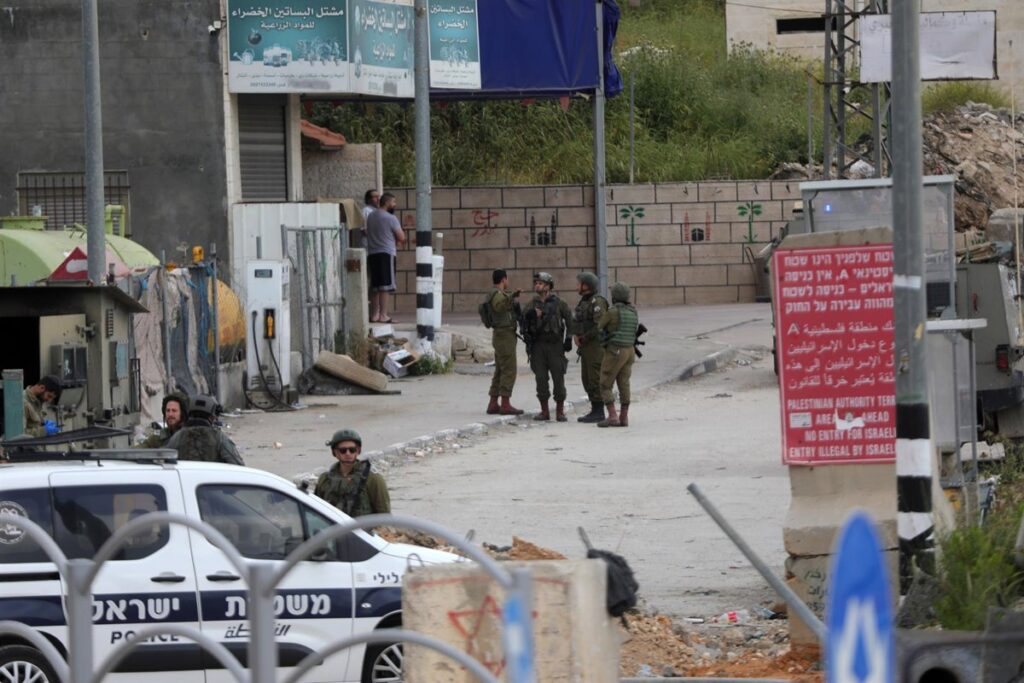 Muere un bebé palestino de cuatro meses tras ser retenido en un control militar israelí