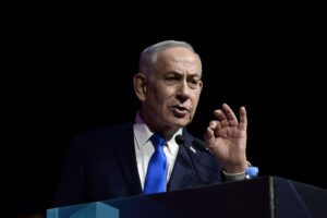 Netanyahu advierte a Irán de que la respuesta de Israel será "mucho más poderosa" si decide atacar