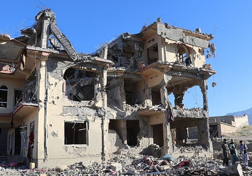 Pakistán bombardea Afganistán y rompe la tregua de octubre