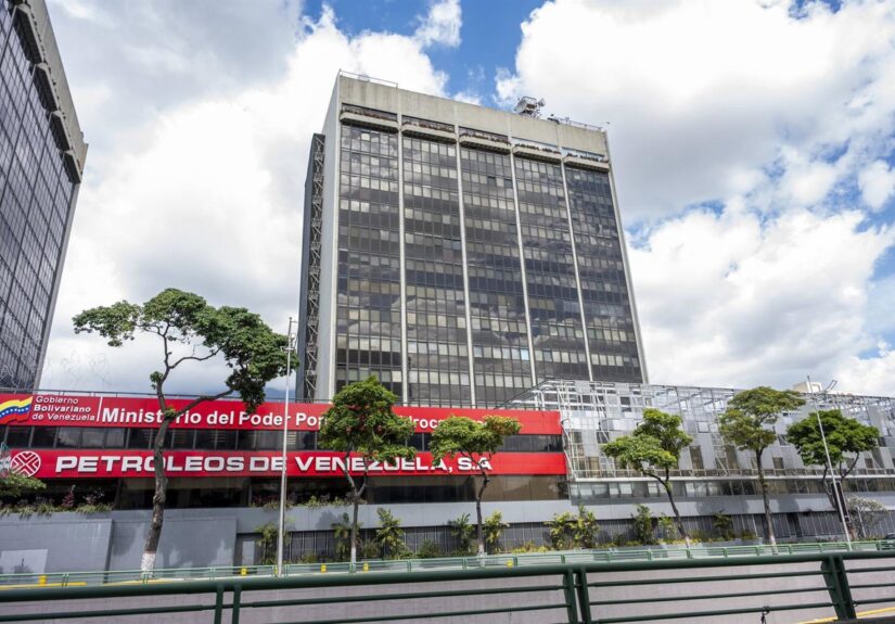 Petróleos de Venezuela restablece el suministro de combustible en La Guaira tras los terremotos