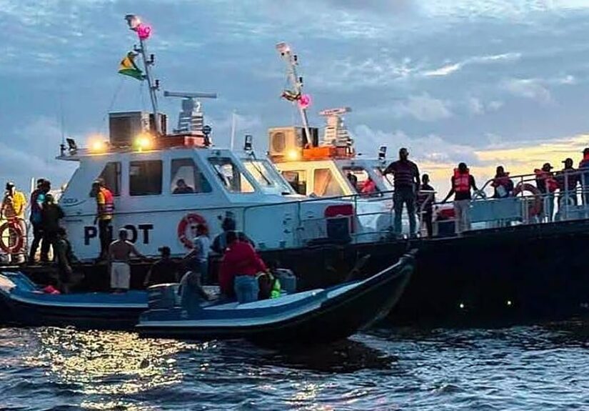 Recuperan al menos 27 cadáveres tras el hundimiento de un ferry frente a las costas de Guyana