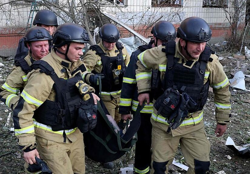 Rusia lanza una oleada de ataques con misiles y drones sobre Kiev y causa al menos 10 muertos y 50 heridos