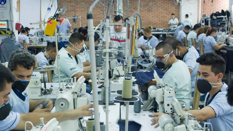 Si trabaja en Colombia, estos son los cuatro cambios laborales que entran en vigor en julio