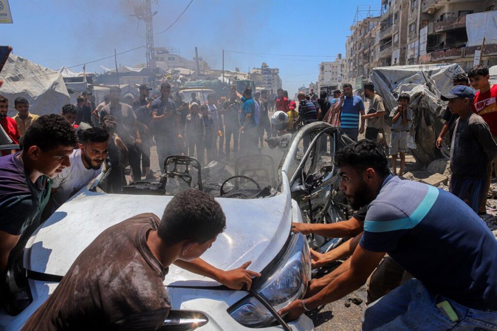 Tres muertos en un bombarde israelí en la Franja de Gaza a pesar del alto el fuego