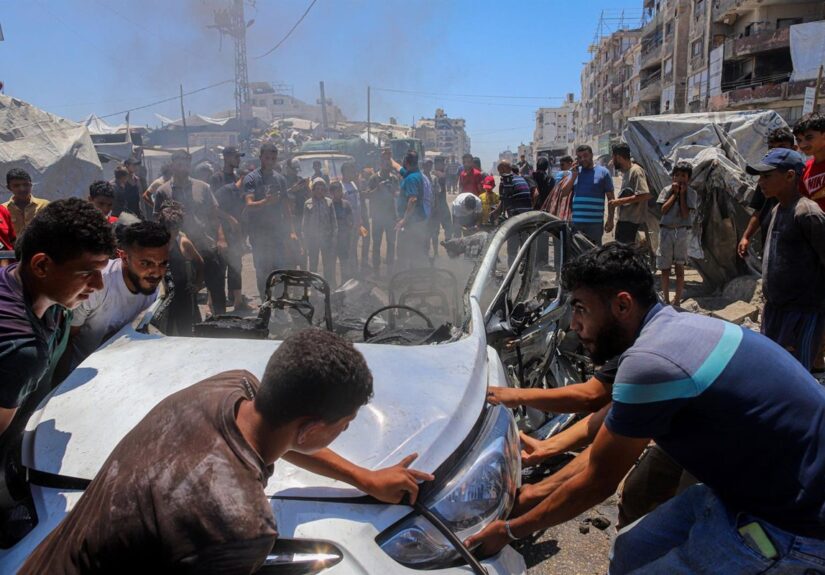 Tres muertos en un bombarde israelí en la Franja de Gaza a pesar del alto el fuego