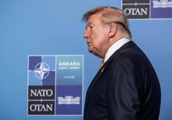 Trump amenaza con nuevos ataques contra Irán y abre la puerta a bloquear el estrecho de Ormuz a Teherán