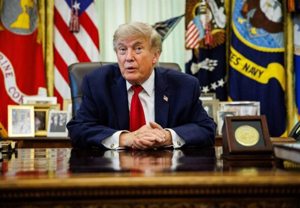 Trump asegura que EEUU mantuvo "buenas reuniones" con Irán para avanzar en su "desnuclearización"