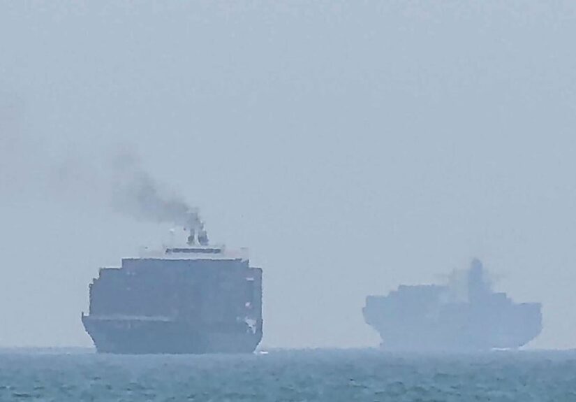 Trump asegura que Estados Unidos controlará el estrecho de Ormuz y recibirá «una compensación por ello»