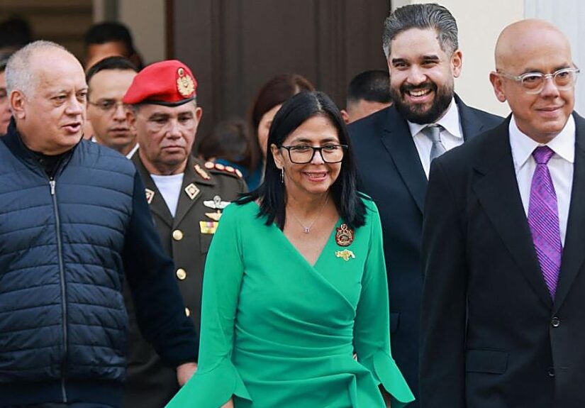 Trump blinda a Delcy hasta que celebre elecciones en Venezuela dentro de un año
