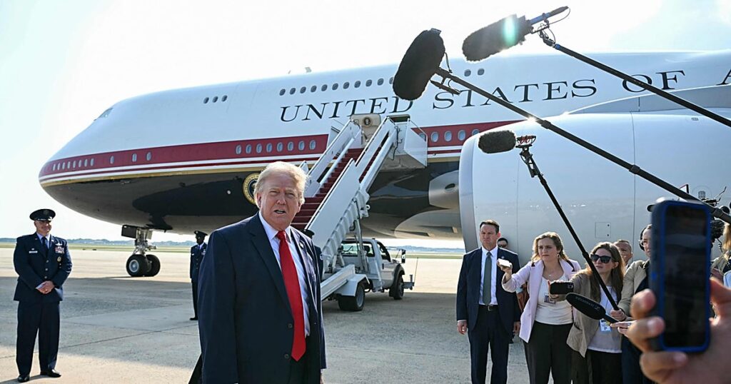 Trump convoca una inédita convención republicana para frenar una debacle electoral