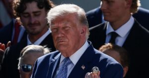 Trump impone aranceles del 10% a España y otros socios por malas prácticas laborales