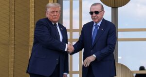 Trump vuelve a reclamar Groenlandia en su llegada a la cumbre de la OTAN, con la que se muestra «muy decepcionado»