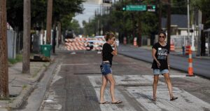 Un agente federal del ICE mata a tiros a un conductor mexicano en el estado de Texas