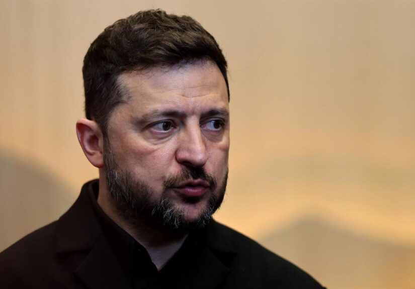 Zelenski asegura que en "meses" habrá condiciones para una paz digna "por la fuerza o por la diplomacia"