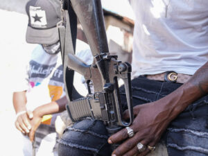 Al menos 42 muertos a manos de pandillas en un municipio al este de Puerto Príncipe, Haití