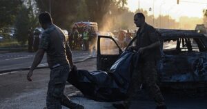 Al menos nueve muertos y 30 heridos, entre ellos varios niños, en un ataque con misiles balísticos rusos sobre Kiev