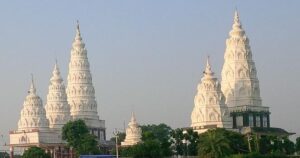 Al menos siete muertos por una estampida humana en un templo en el norte de la India