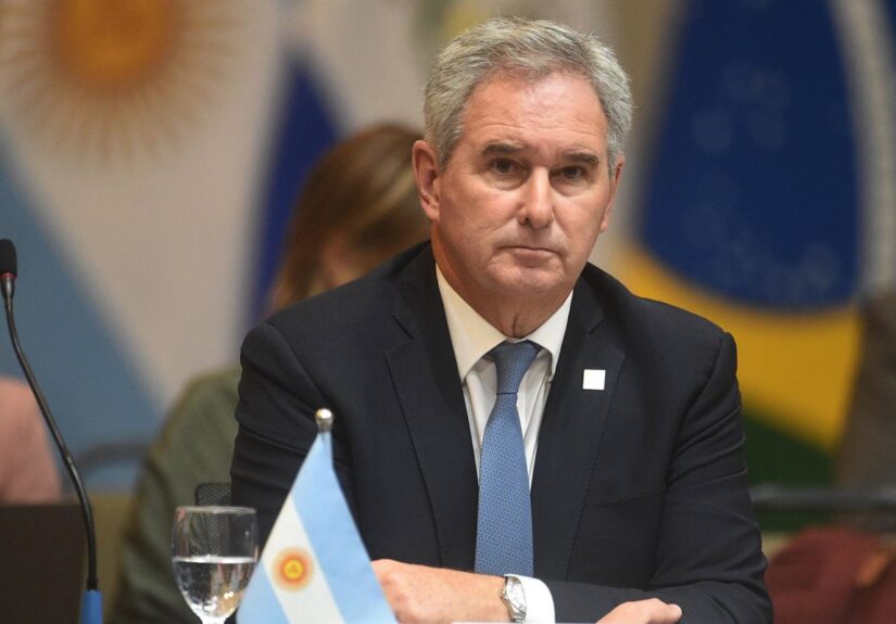 Argentina se desmarca de las palabras del jefe del Estado Mayor de la Fuerza Aérea sobre la soberanía de Magallanes
