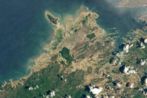 Asciende a más de 40 el número de muertos tras volcar un ferry sobrecargado en el lago Kariba