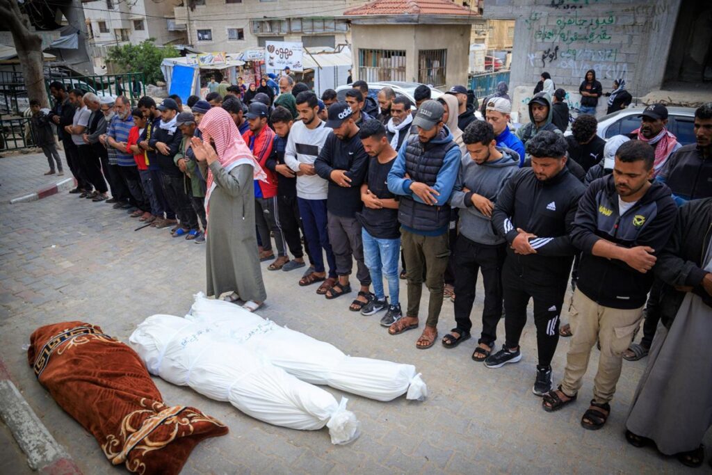 Aumentan a cerca de 1.300 los palestinos muertos por ataques de Israel contra Gaza desde el alto el fuego