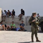 Bruselas recalca "el deber" de España de proteger a los menores de Ceuta y pide la devolución de "todos" los irregulares
