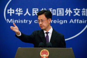 China insta a Japón a "acatar" el orden tras la IIGM en respuesta a la visita de Putin a las Kuriles