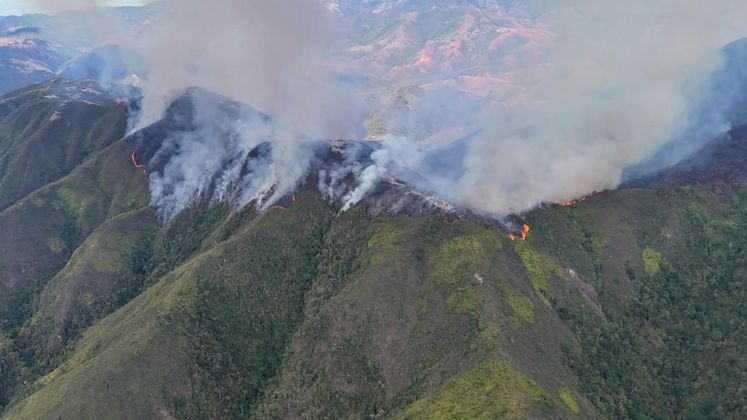 Con el fuego no se juega: Corponor