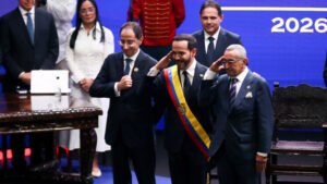 Contraloría revisará contratos por $16.627 millones de la transición presidencial