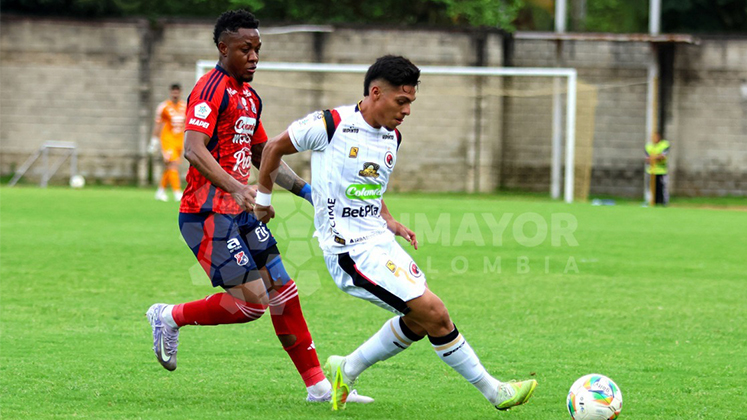 Cúcuta Deportivo intentará sumar ante el Medellín de Juan Fernando Quintero