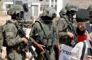Detenido un palestino tras un apuñalamiento "terrorista" a un colono en Cisjordania