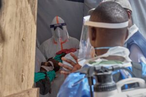 El brote de ébola en RDC deja ya más de 2.860 muertos y los casos confirmados se aproximan a los 6.000