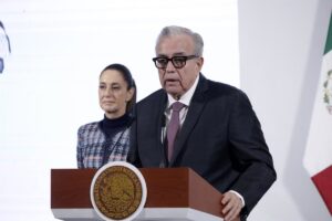 El gobernador de Sinaloa regresa al cargo tras un permiso para defenderse de acusaciones de narcotráfico