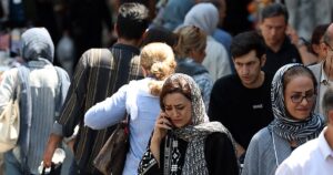 El régimen iraní impulsa una ley para castigar la colaboración con la prensa internacional