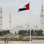 Emiratos suspende "toda" relación comercial con Irán tras un presunto ataque con misiles desde el país asiático