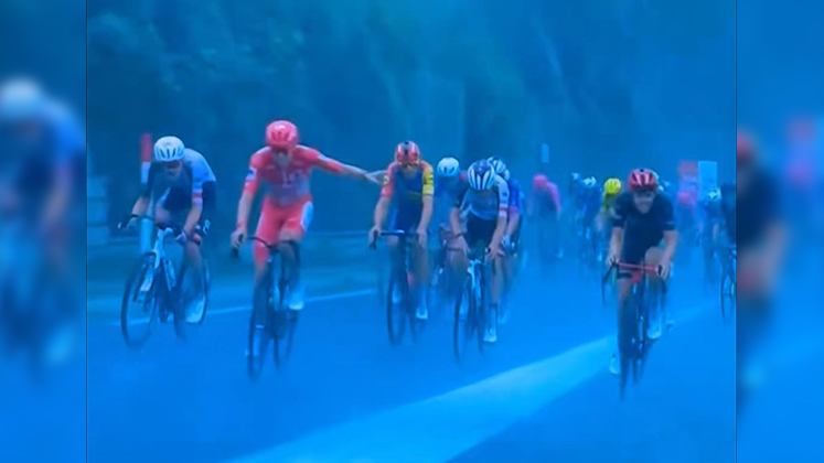 Fuerte granizada obligó a suspender la tercera etapa de La Vuelta a España 2026