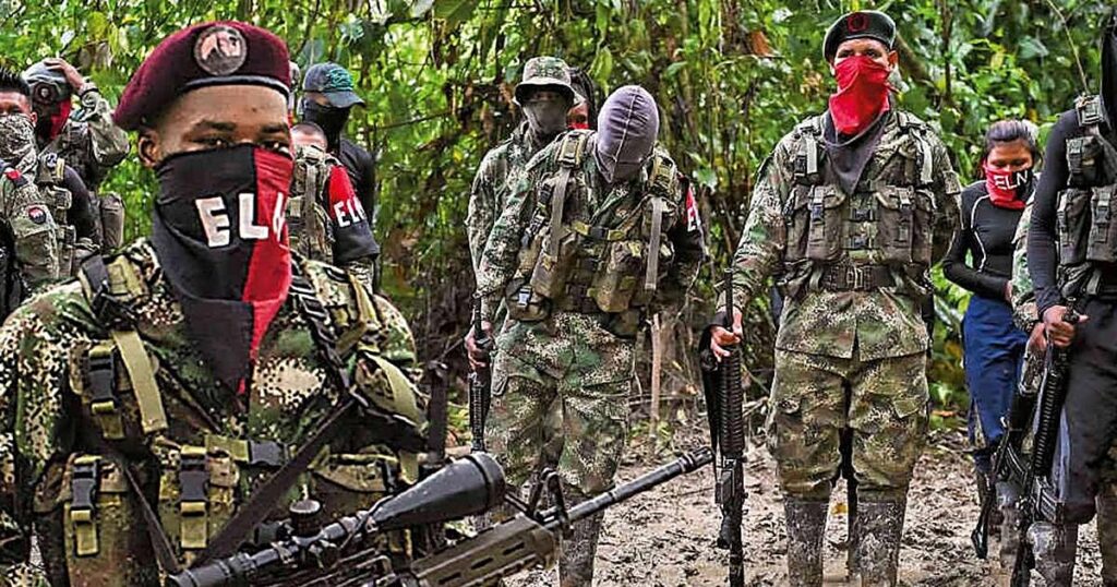 HRW acusa a TikTok y Facebook de promover contenido de grupos armados para reclutar niños en Colombia