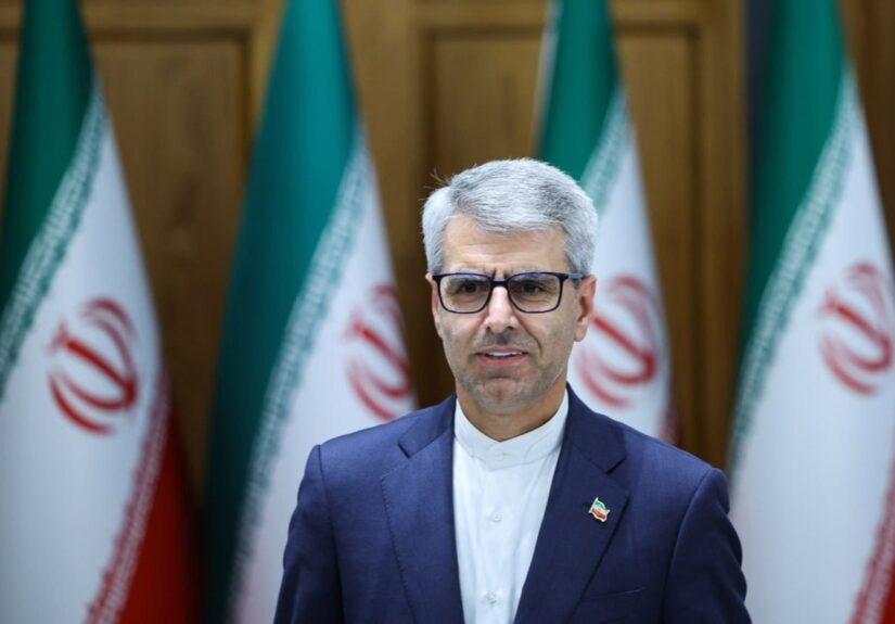 Irán afirma que hay un entendimiento con Omán para la gestión de Ormuz pero trabajan en una declaración conjunta