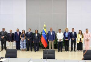 La Asamblea Nacional de Venezuela y representantes de la oposición arrancan el primer ciclo de diálogo