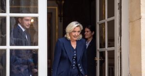 Le Pen propone una polémica reforma constitucional sobre la inmigración pasando por encima del Parlamento
