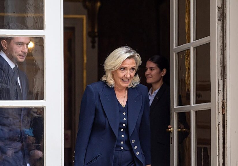 Le Pen propone una polémica reforma constitucional sobre la inmigración pasando por encima del Parlamento