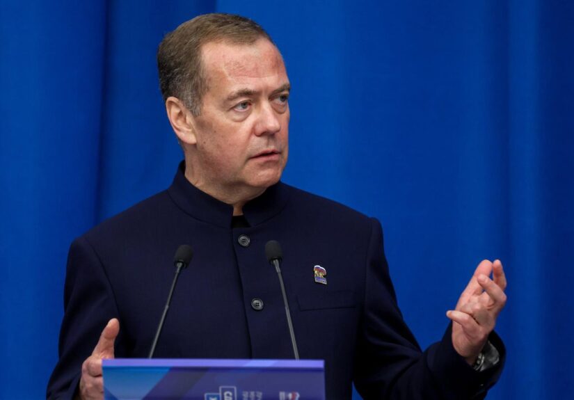 Medvedev acusa a Occidente de crear "nuevos focos de conflicto" en sus fronteras