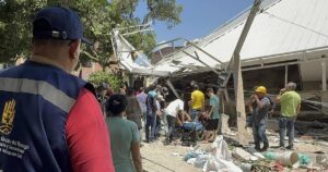 «Mi hijo es mi orgullo, necesitamos que nos ayuden a sacarlo»