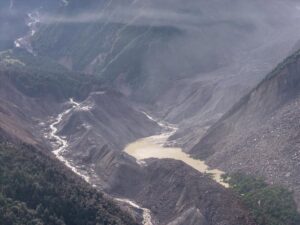 Nepal eleva a 644 los turistas desaparecidos, 517 de ellos extranjeros
