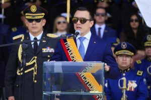 Noboa anuncia el despliegue de 4.000 policías y militares en Quito