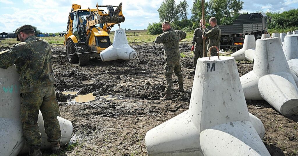 Polonia blinda su frontera oriental con 300.000 erizos de hormigón armado