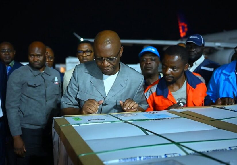 RDC recibe la primera remesa de la vacuna Ervebo para intentar combatir el brote de ébola que asola el país