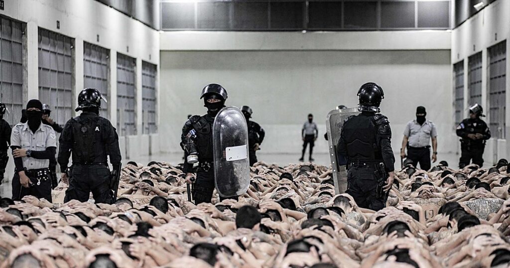 «Tengo pesadillas con volver a entrar en las cárceles de Bukele»