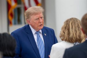 Trump acusa a Canadá de evadir responsabilidades tras el fracaso de las negociaciones comerciales